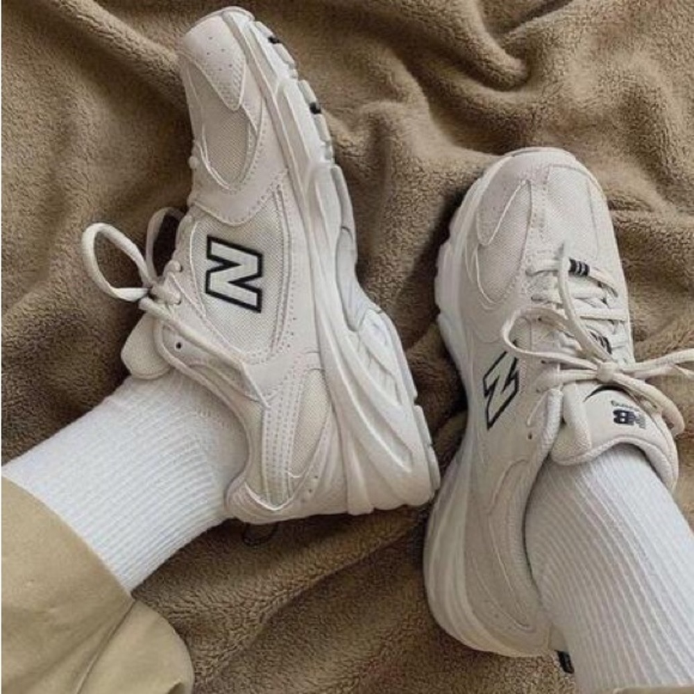 New Balance 530 Ivory - size 4 Men’s, Women’s 5.5